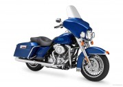 Harley-Davidson FLHX Street Gilde